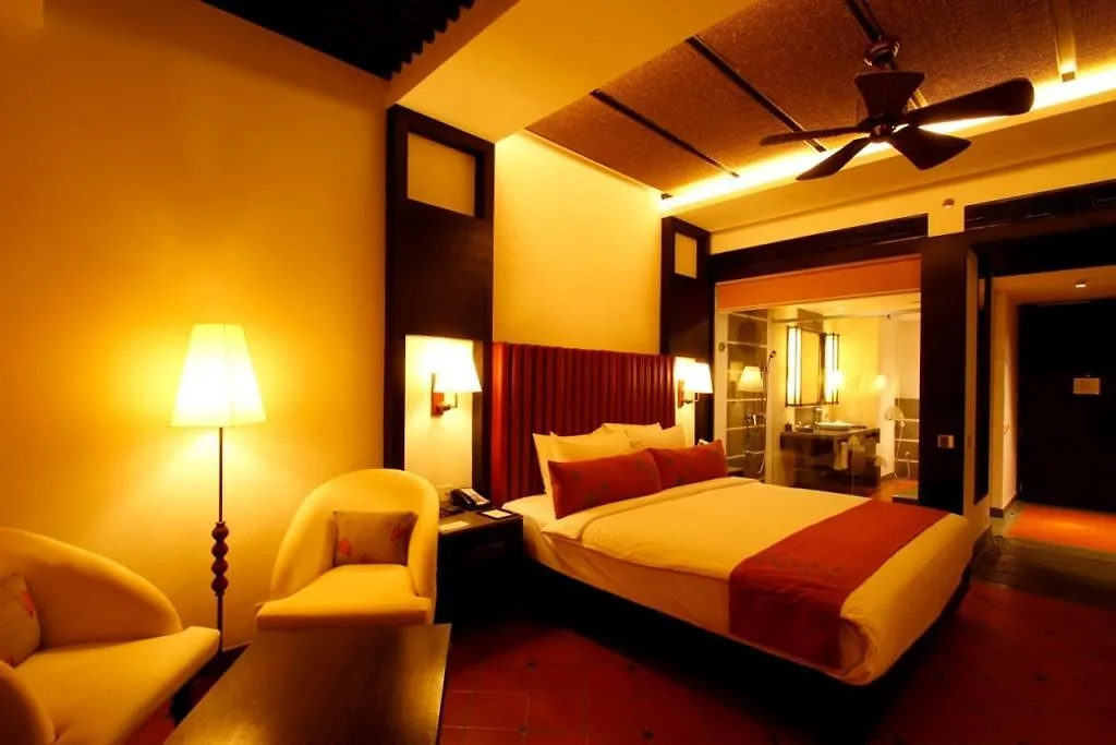Vasundhara Sarovar Premiere Alappuzha Resort